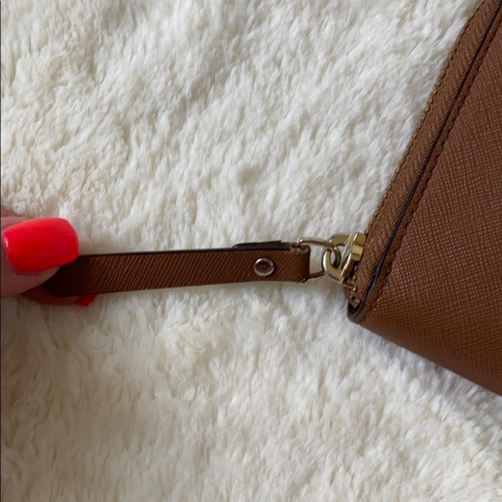Kate Spade Wallet - Picture 5 of 8